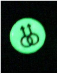 Светонакопительные сережки-гвоздики(люмин-ые) Male , 10мм, цвет:зелено-желтый (1 шт) - вид 1 миниатюра