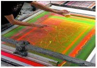 Краска трафаретная УФ-отверждаемая ACIDCOLORS Silk Print флуоресцентная (на 300% ярче обычных красок) для бумаги, картона, 0.5 кг - вид 3 миниатюра